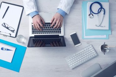 Hlavní obrázek článku - Lékaři hledají pacienty se vzácným syndromem – mají pro ně účinnou léčbu